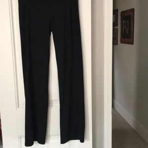 Black yoga pants